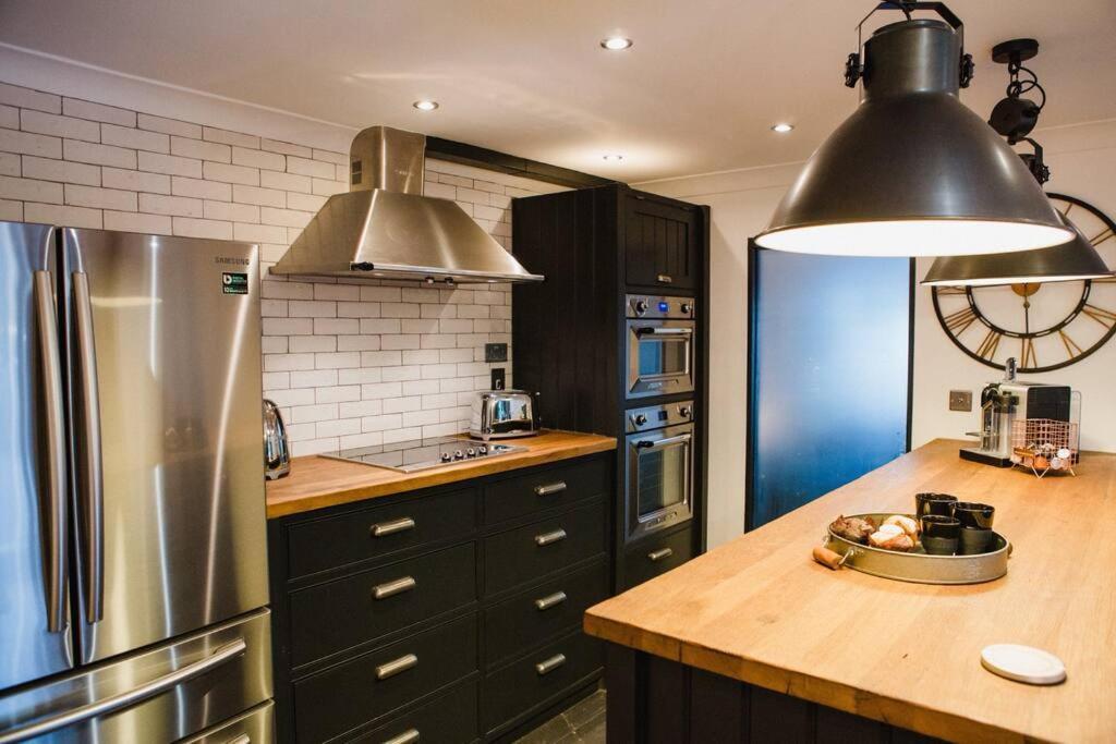 •Mangohauslondon• •Airconditioned•Garden•Fire Pit• 외부 사진