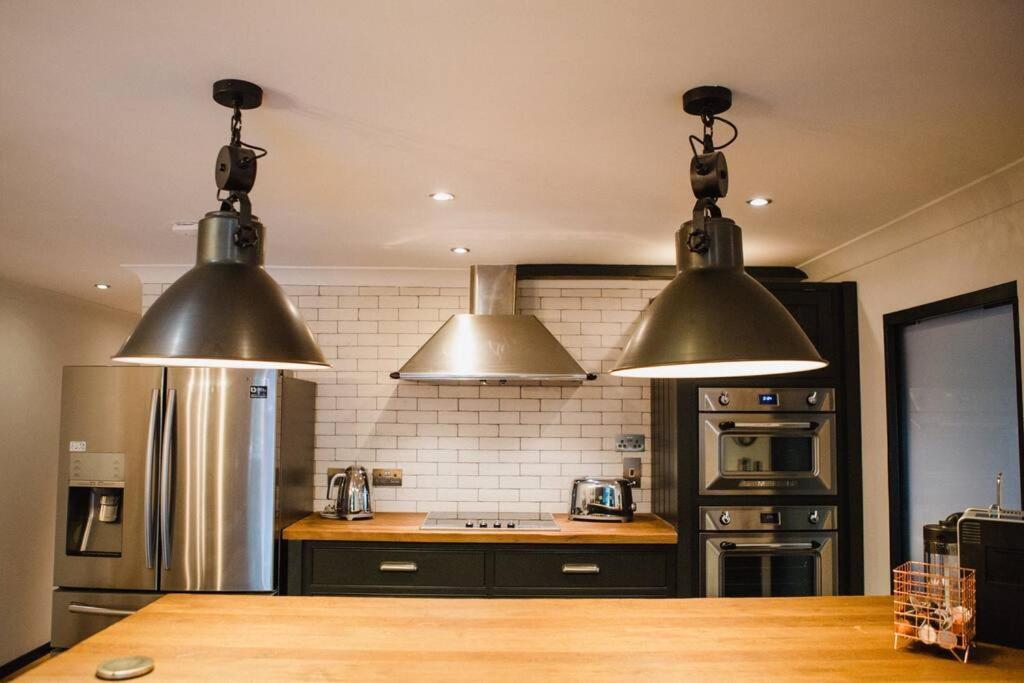 •Mangohauslondon• •Airconditioned•Garden•Fire Pit• 외부 사진